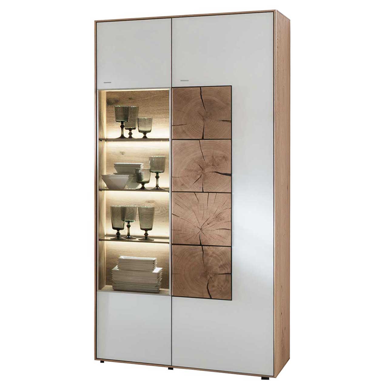 Hartmann CAYA - Standvitrine 7170-0097W re. Modernes Standelement aus massiver Kerneiche Umato mit Mattglas weiß Front. Links mit Glastür und drei beleuchteten Glasböden, rechts mit Mattglas weiß Tür und vier vertikal verlaufenden, rechteckigen Hirnholzscheiben.