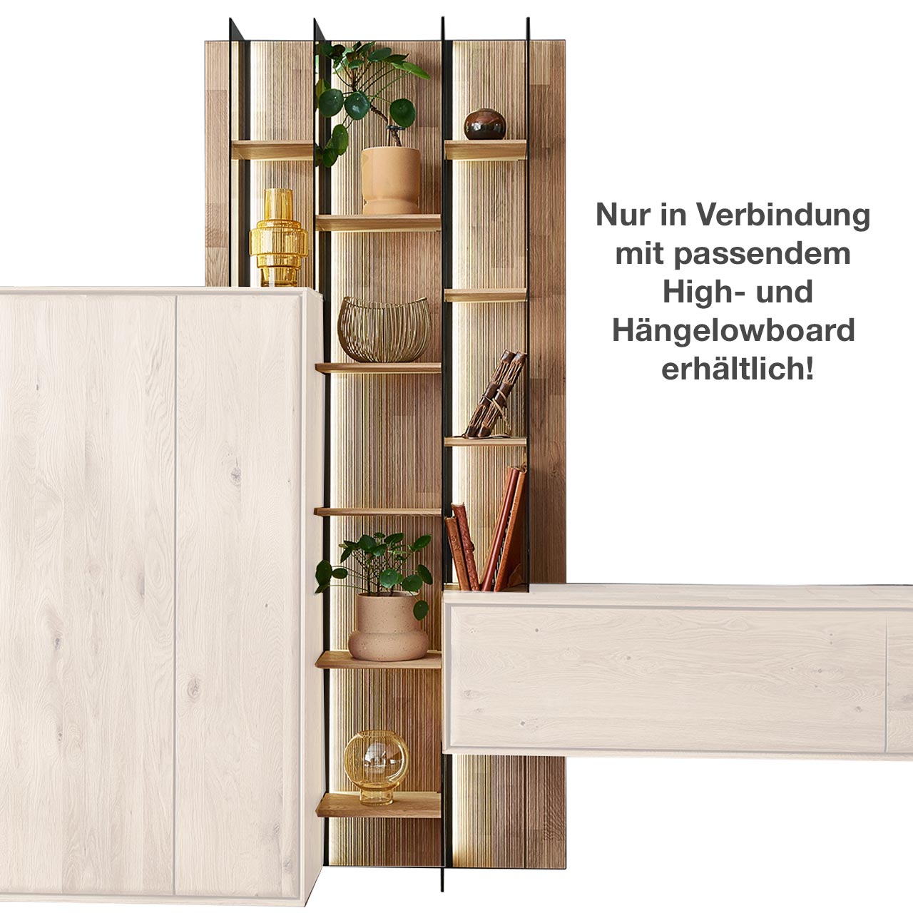 Hartmann VALA - Regal links 8640-0093 - Kerneiche Natur geschoppt / Glas Hohes modernes Wandregal aus massivem Holz mit geschroppter Rückwand, neun Holzböden und vier beleuchteten Glasseiten aus Parsolbronze - als mittigstehendes Anbauelement für ein passendes VALA Highboard und Hängelowboard.