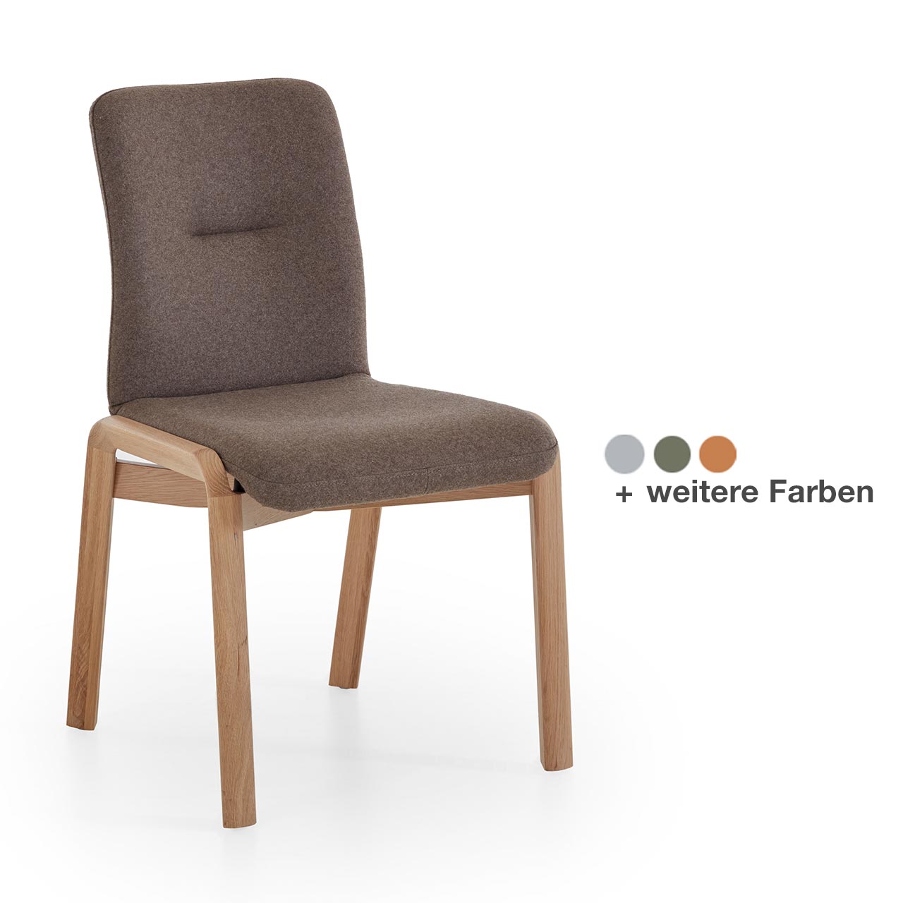 Klassischer Esszimmerstuhl mit gepolstertem Sitz und Rücken in dunkelbeigem Stoffbezug mit passendem Vier-Fuß-Gestell aus Massivholz, ohne Lehnen - in Frontansicht.
