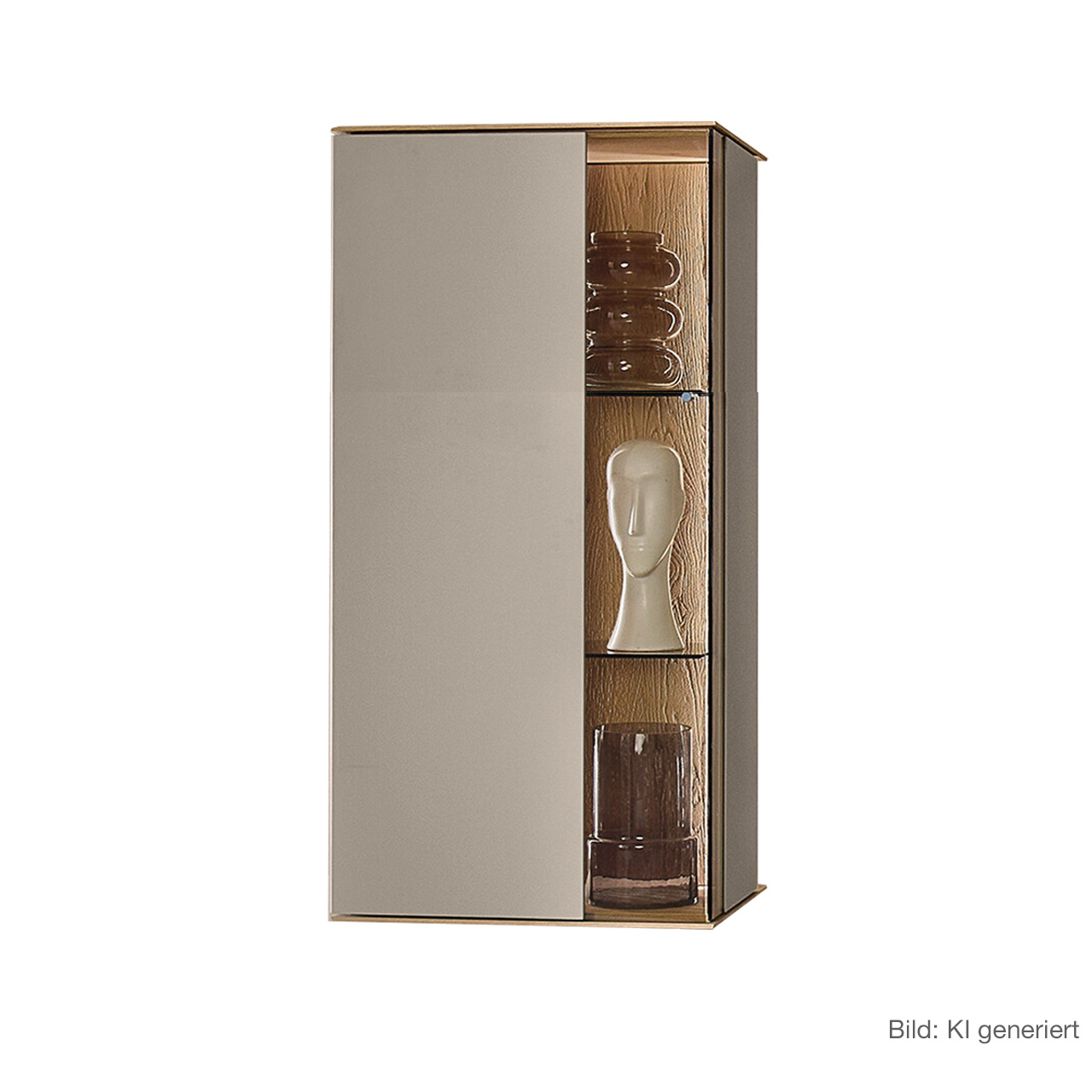 Moderne Vitrine aus massiver Kerneiche Natur mit Lackfronten in Sand. Mit einer Glas-Lacktür und beleuchteter Riffholzrückwand rechts sowie zwei Glasböden - asymmetrisches Design, von rechts nach links zulaufend schmaler werdend.