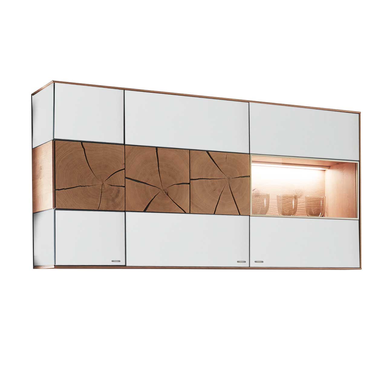 Moderne Hängevitrine aus massiver Kerneiche Umato mit Mattglas weiß Front, mit einer Holztür mit dekorativer Hirnholz Applikation aus drei rechteckigen Hirnholzscheiben und einer Glastür. 