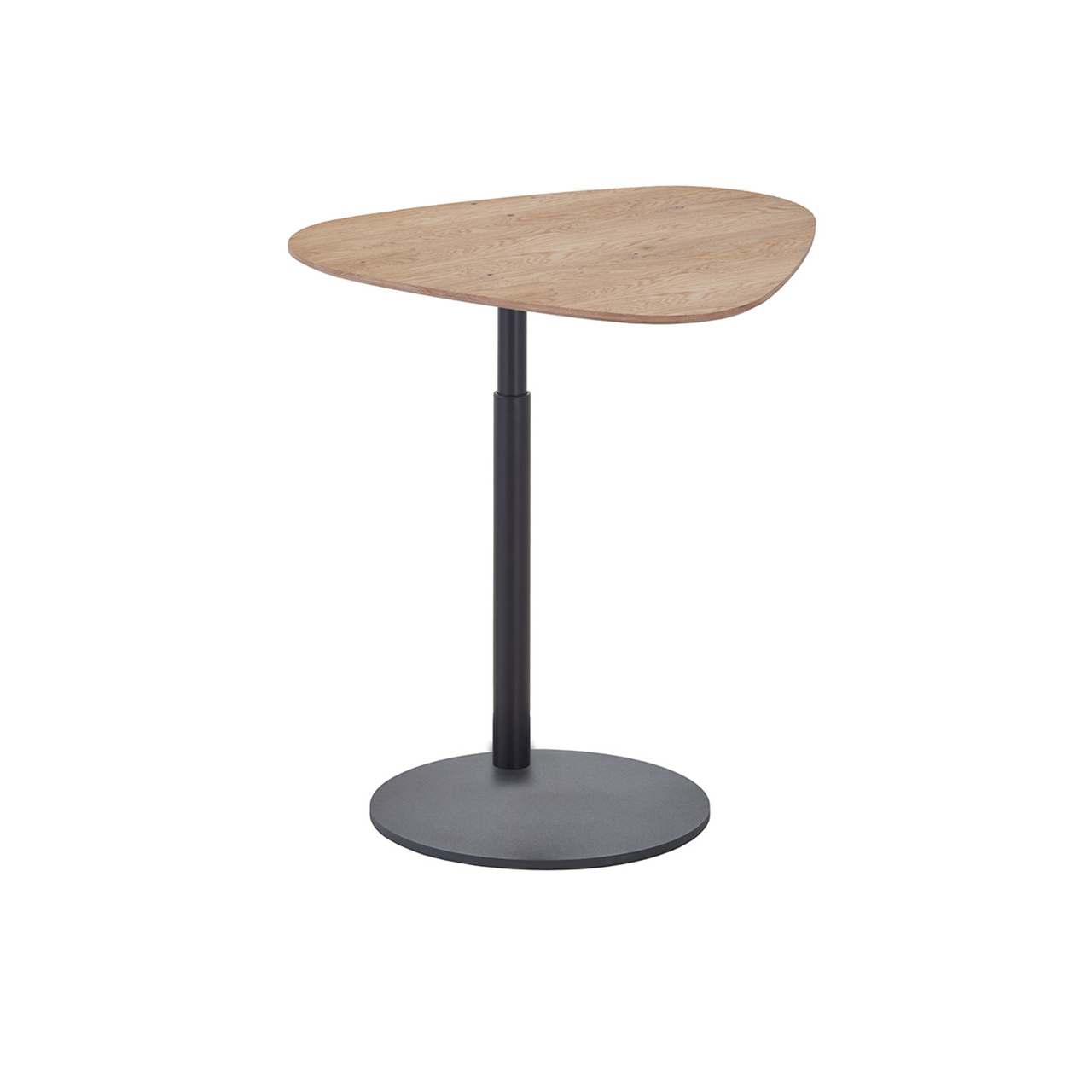 Hartmann Möbel SVEA - Couchtisch 8660-1462 oben - Kerneiche Natur / Metall anthrazit Höhenverstellbarer Couchtisch mit asymmetrischer nach oben ausgefahrener Holzplatte in klassischer Kerneiche. Gerade nach oben verlaufende Metallsäule und runde Bodenplatte in Holz anthrazit.