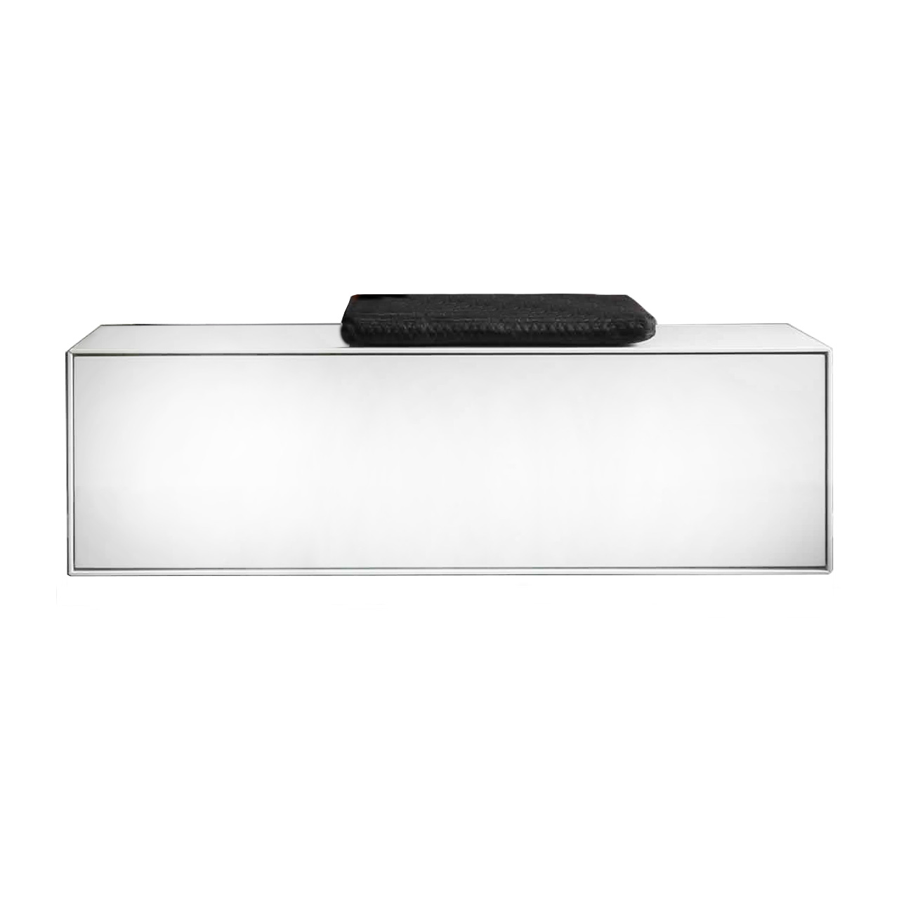 Hartmann SALVO Garderoben - Sitzbank 8550G-3128 - Kernbirke Lack weiß Robuste Sitzbank aus massiver Kernbirke in Lack weiß mit Frontklappe und Stauraumfach.