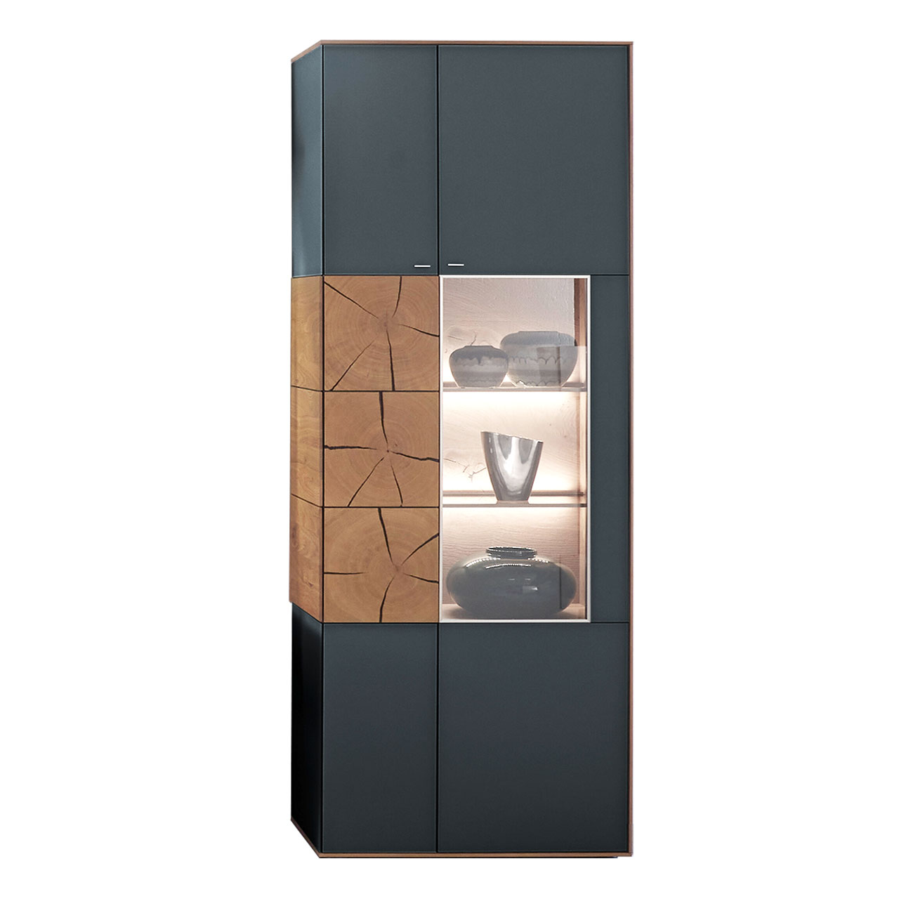 Moderne Standvitrine aus massiver Kerneiche mit Mattglas anthrazit Front. Rechts mit Glastür, links mit Holztür mit Mattglas anthrazit Front und drei dekorativen Hirnholzscheiben.