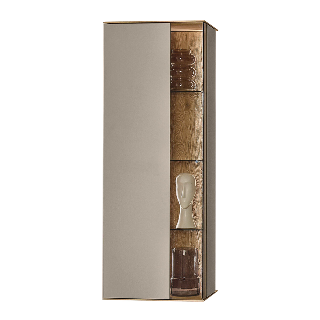 Hartmann Möbel SVEA - Hängevitrine 8660-8061 - Kerneiche Natur, Lack Sand Moderne Vitrine aus massiver Kerneiche Natur mit Lackfronten in Sand. Mit einer Glas-Lacktür und beleuchteter Riffholzrückwand rechts sowie drei Glasböden.
